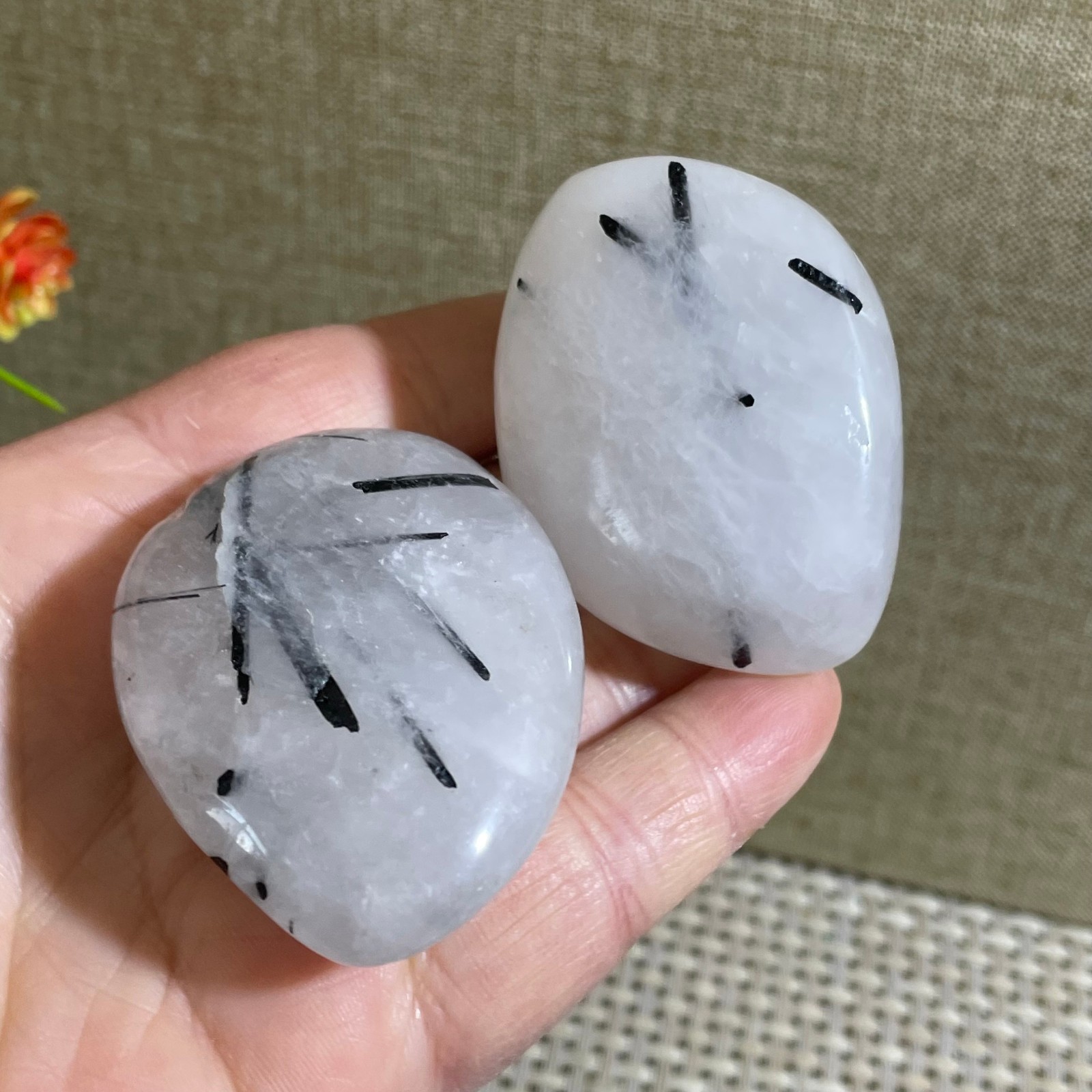 2pcs 146g Transparent quartz with black tourmaline and palm stone
