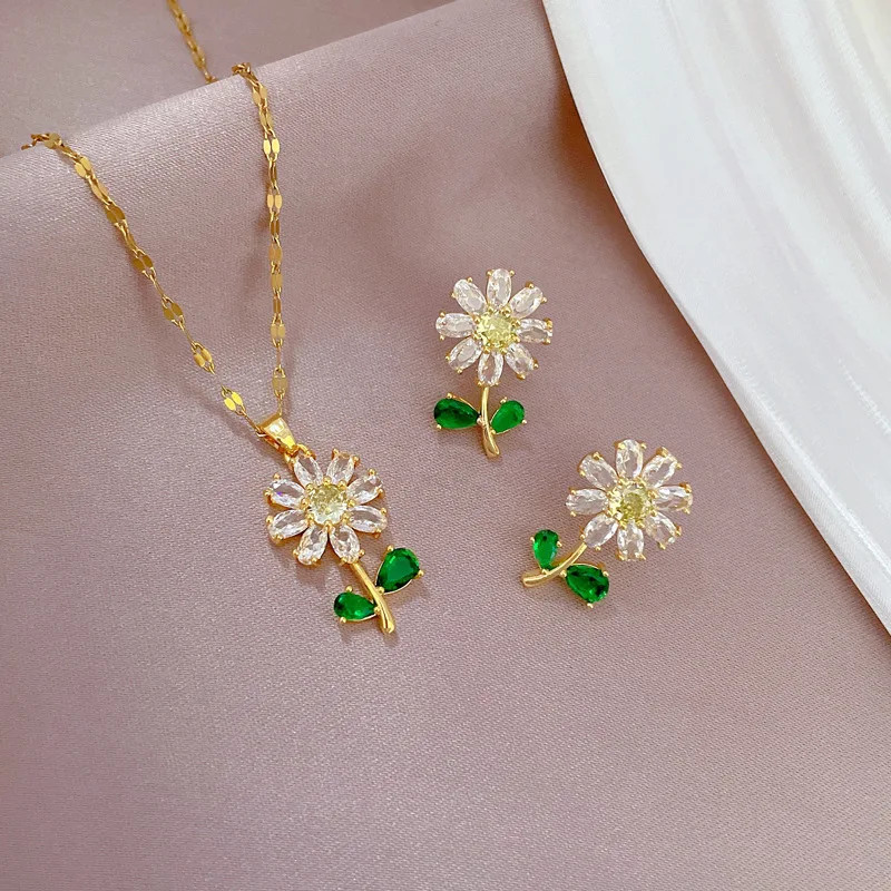 Women’s Fashion Jewelry Gold Cubic Zircon Sunflower Earrings Necklace Set Reiki