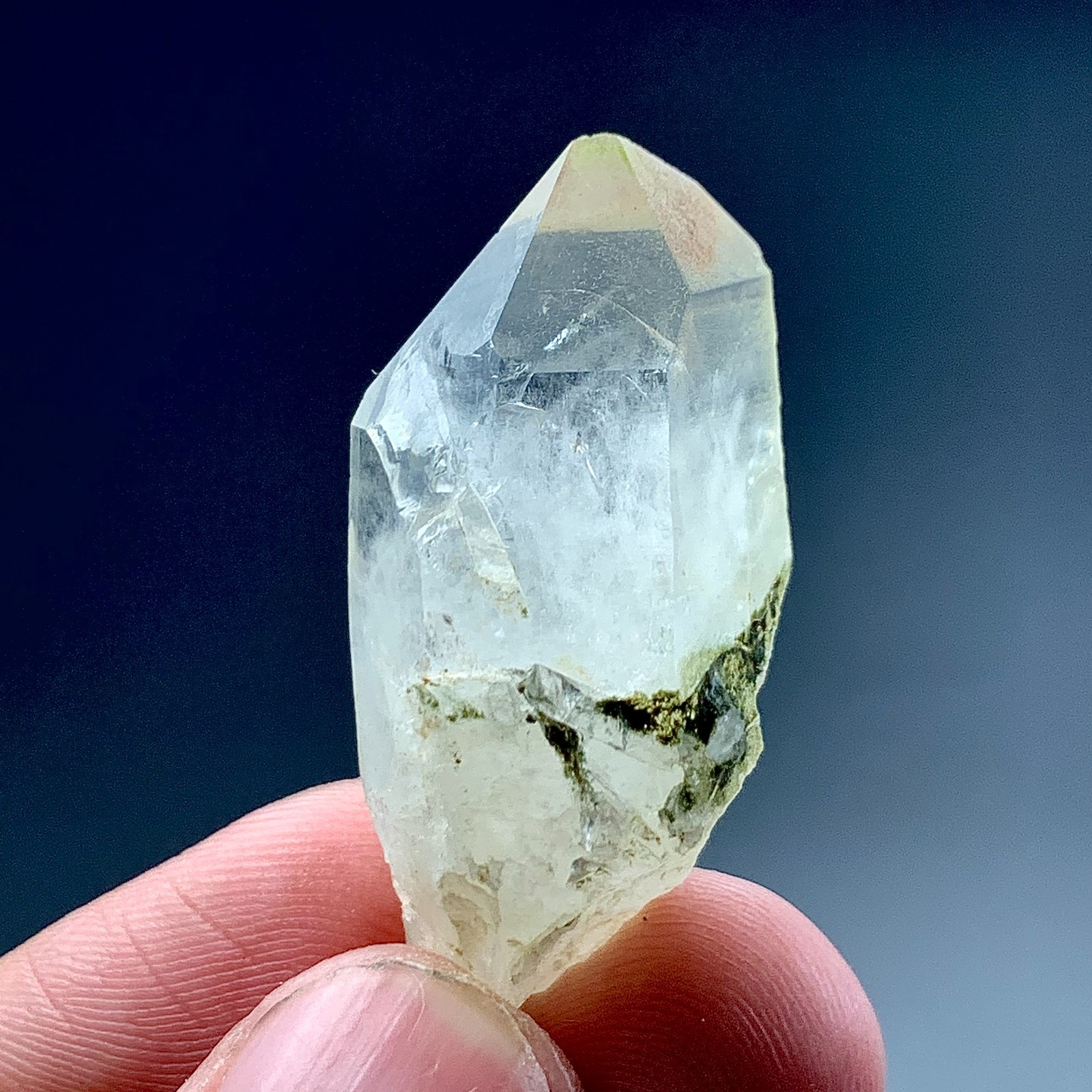 71 Carat Quartz Crystal Specimen From Pakistan
