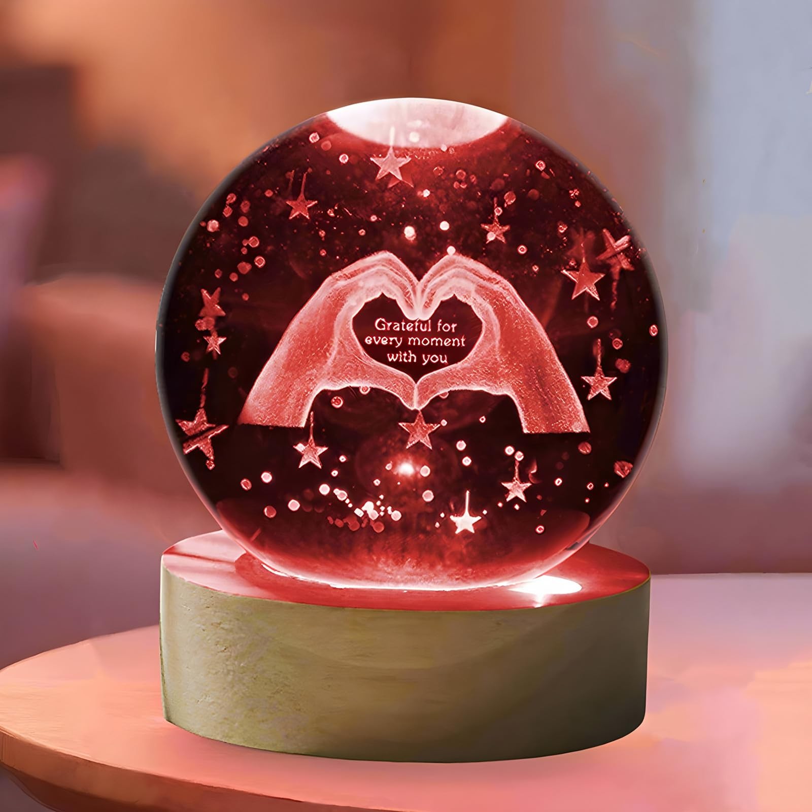 3D Couple 3.15 inches (W) x (D) x 3.7 (H), Heart Hands