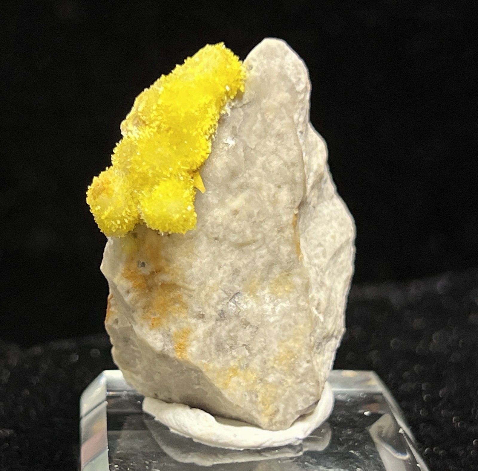 34mm Carlhintzeite & Creedite flower on matrix, FLUORESCENT