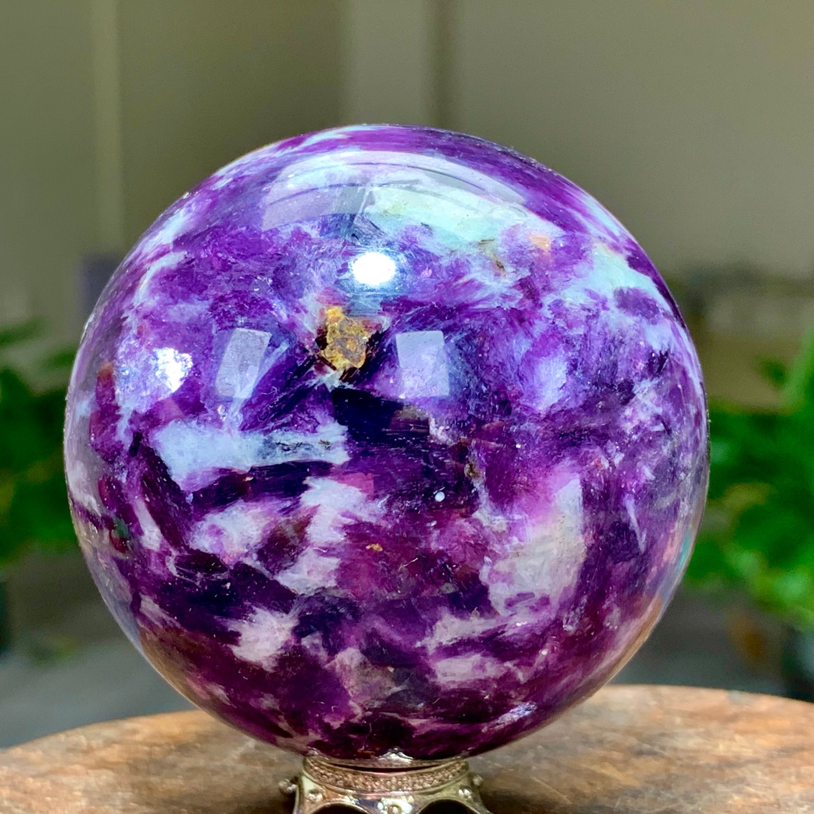 297G Natural Beautiful Purple Lithium Mica Crystal Spherical Mineral Sample