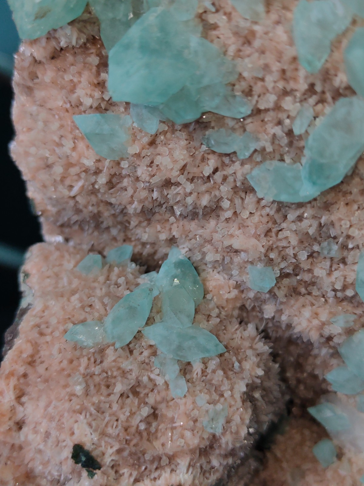Bluesh Light Green Apophyllite on Heulandite with Micro Calcite.