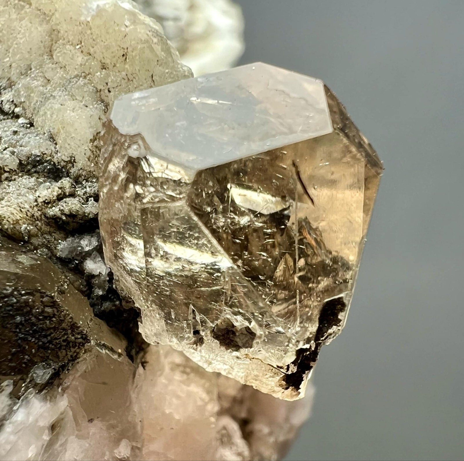 444 Gram Natural !!! Eye Clean Honey Topaz Crystals, Quartz On Feldspar @PAK