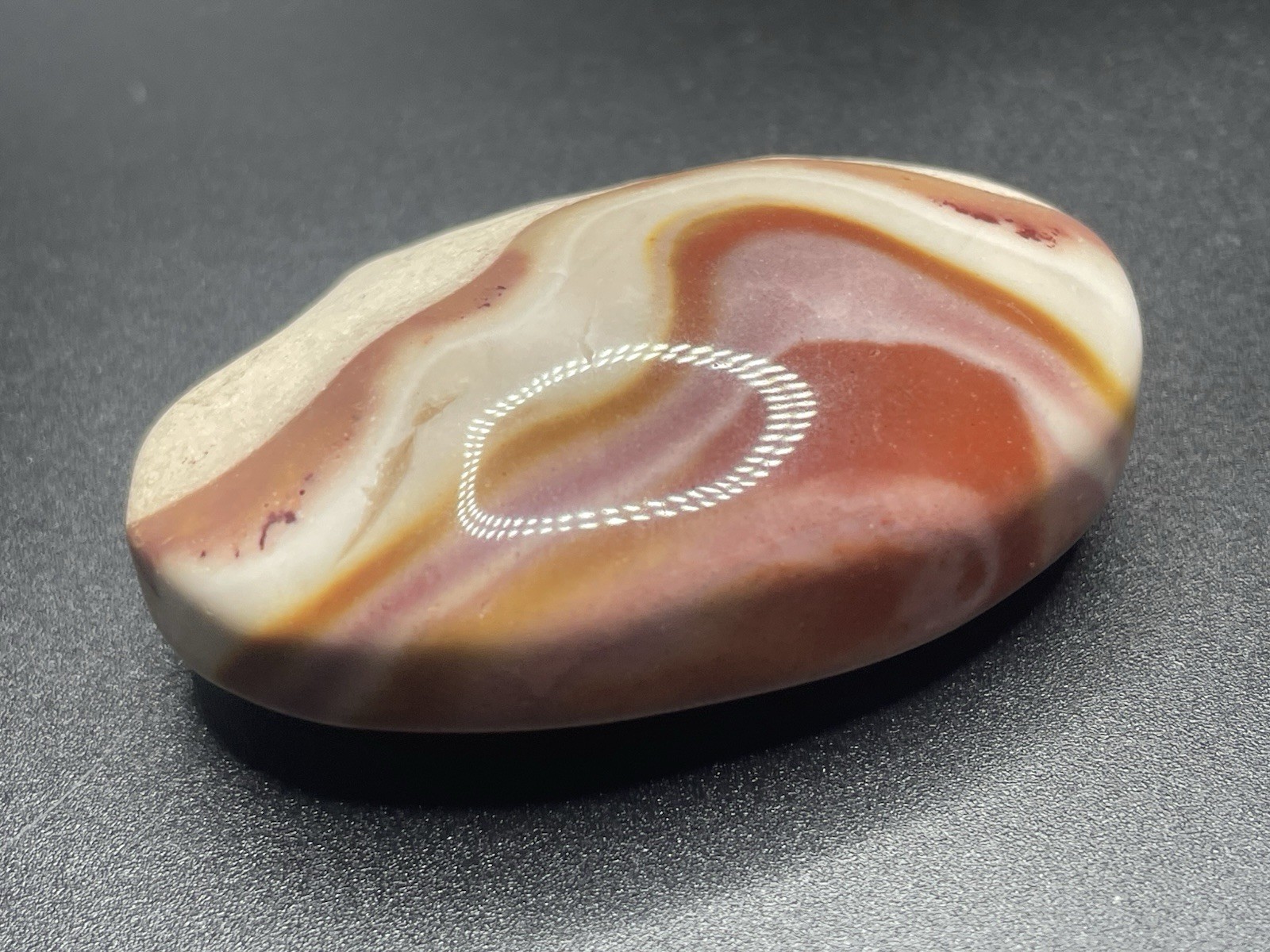 Mookaite Palmstone 56g