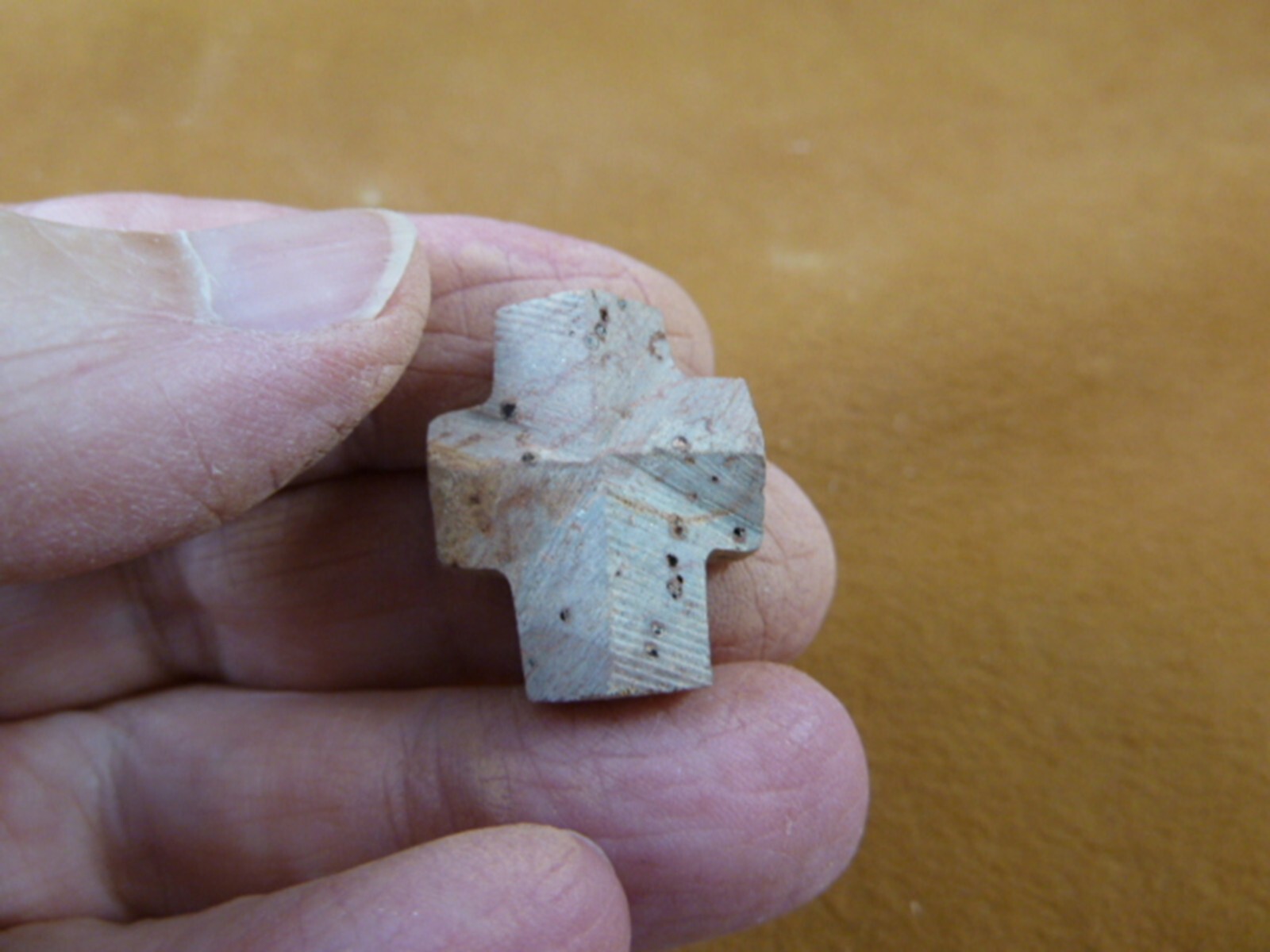 (CR595-207) 7/8″ Fairy Stone CHRISTIAN CROSS Staurolite Lucky Crystal charm