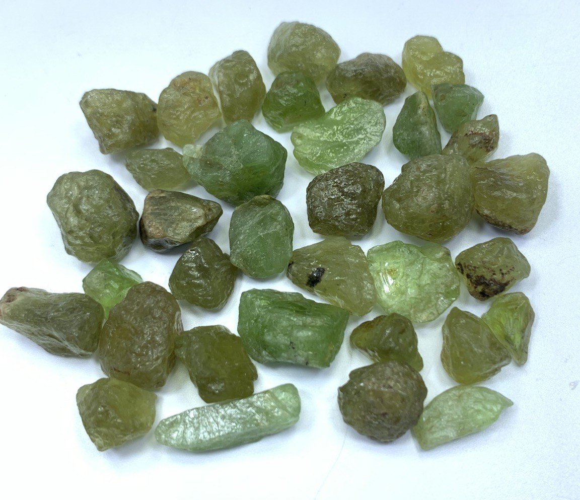270 Ct Natural Rough Lot Peridot From Pakistan