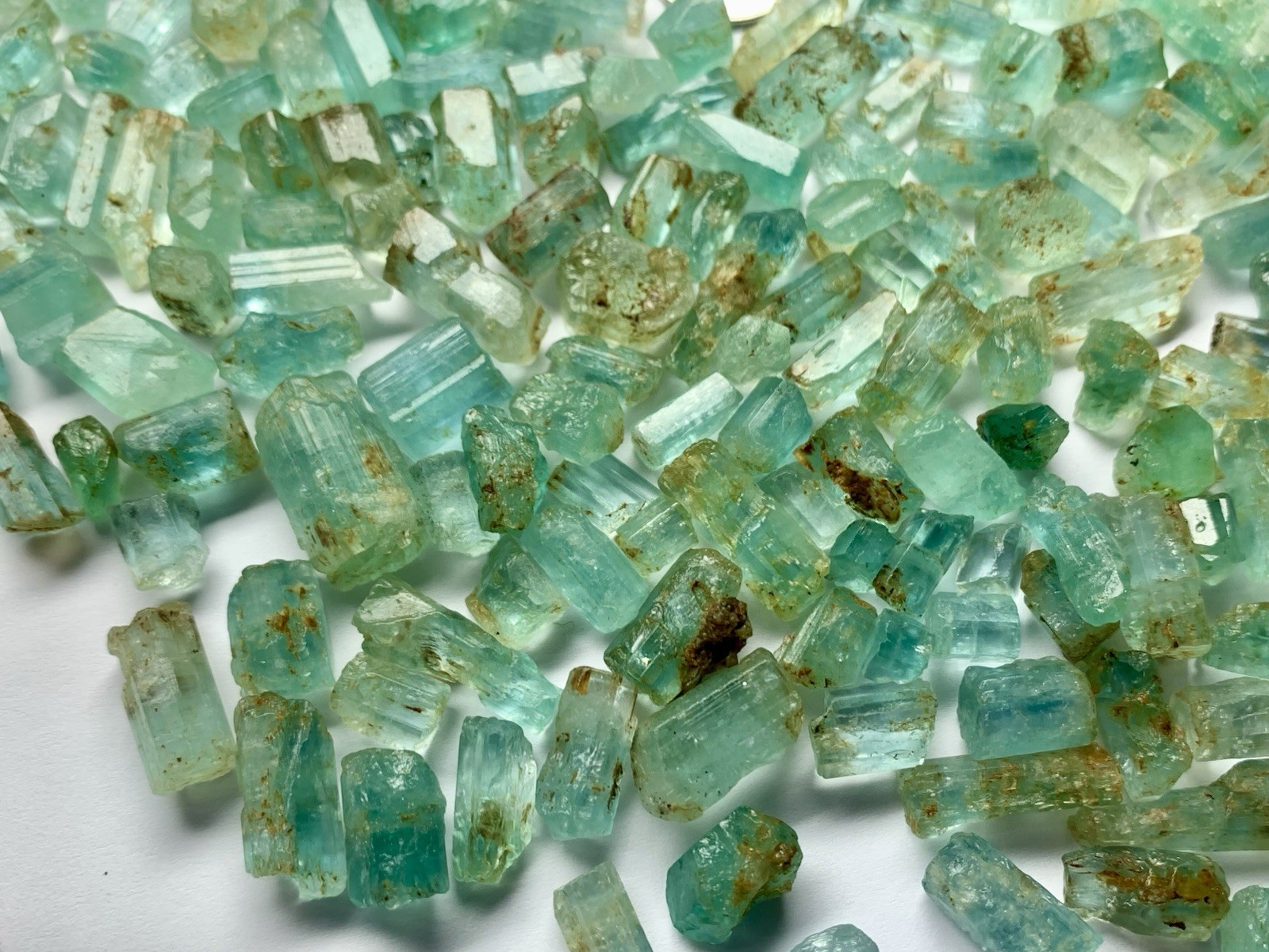 500Cts Lot Natural Rough Emerald crystals From Nigeria , 4cts To 15cts Sizes