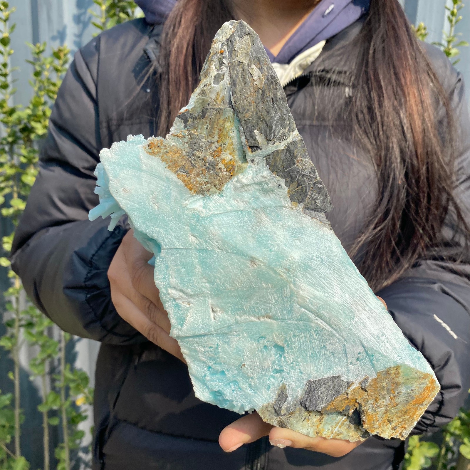 4.11LB Natural Clear Blue-vein Crystal stone Rare Mineral Specimens China