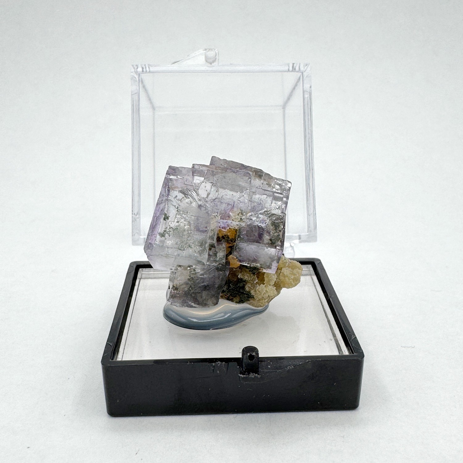 Fluorite Thumbnail from Yaogangxian, China – Fine Mineral Specimen