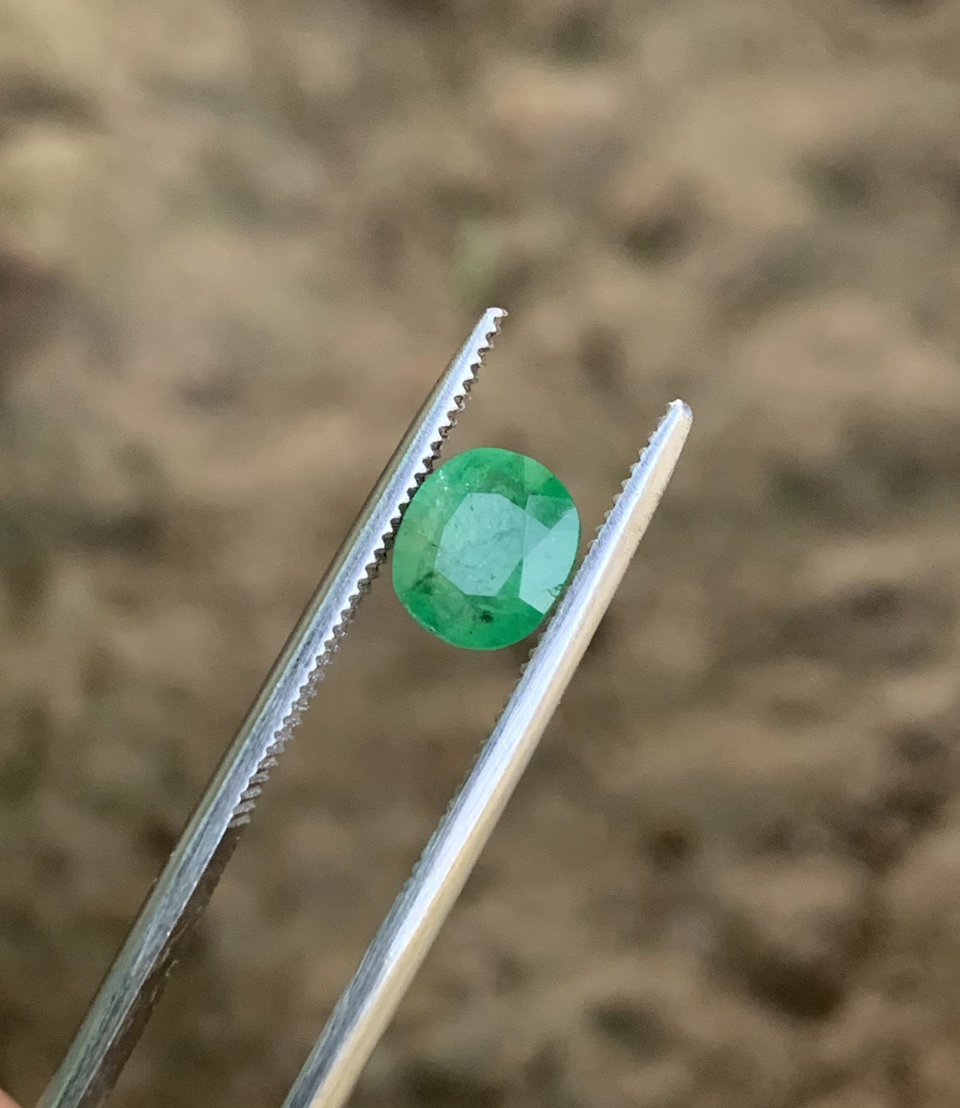 0.65 Ct Natural Oval Shape Emerald Gemstone From Pakistan.