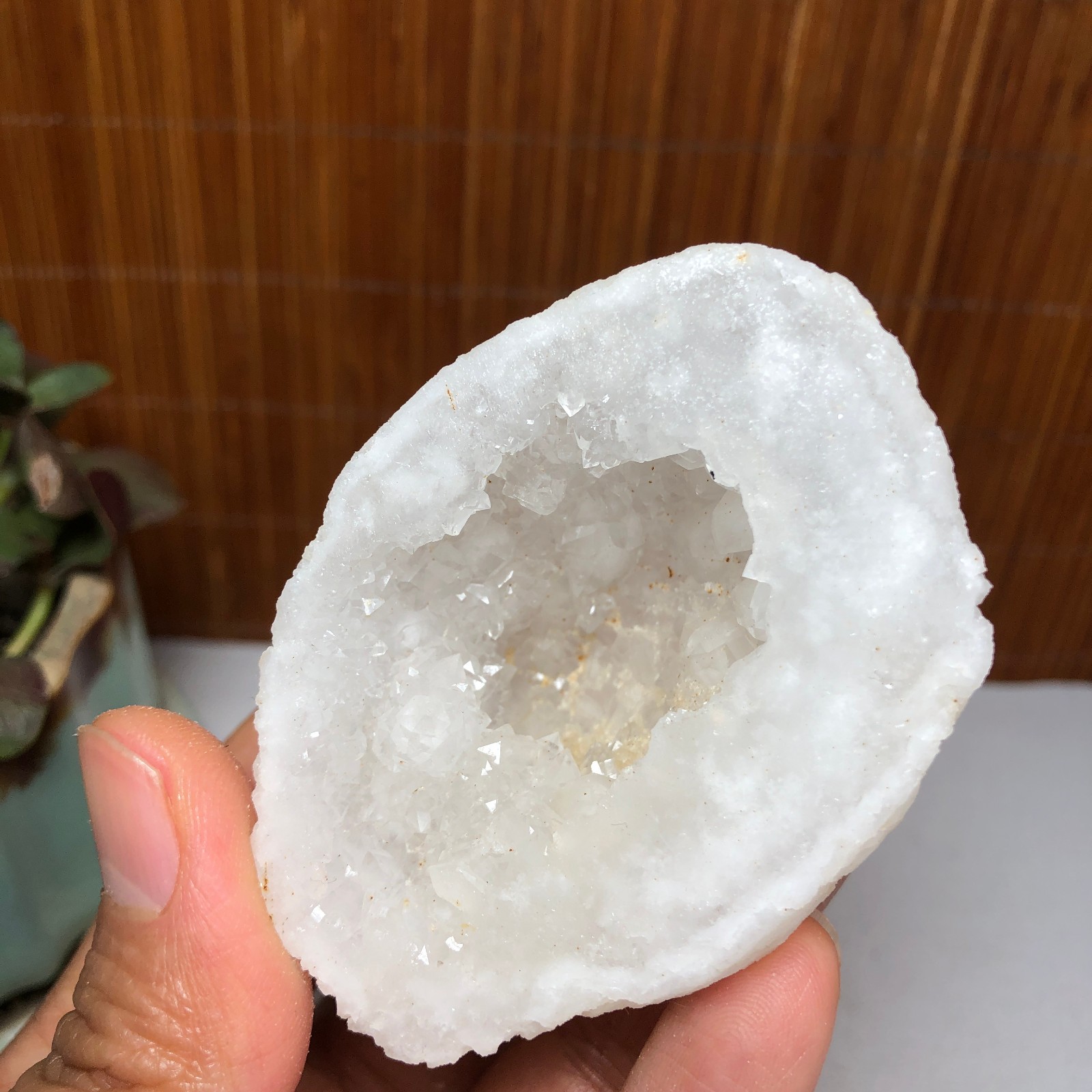 Natural agate Raw cut Crystal Geode rough original Specimens 87g A1793