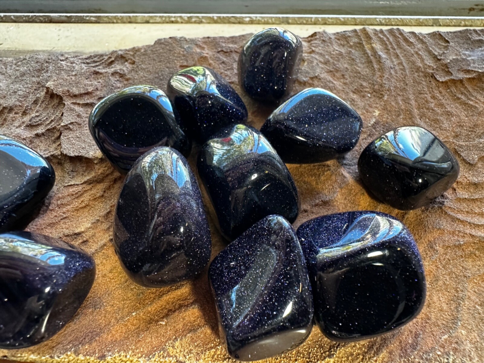 1x Blue Goldstone Tumbled Stone Manmade 20-25mm Reiki Healing Crystal Protection