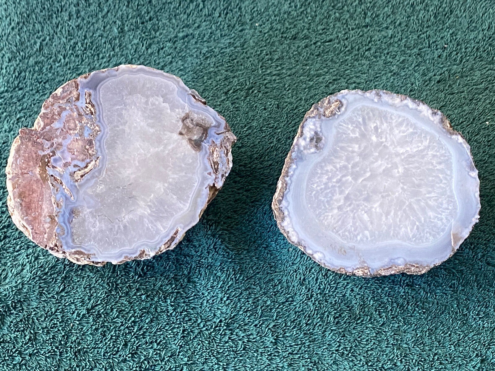 TWO (2) BEAUTIFUL LARGE NATURAL GEODE HALFS~AUTHENTIC & UNUSUAL~EXCELLENT ITEMS