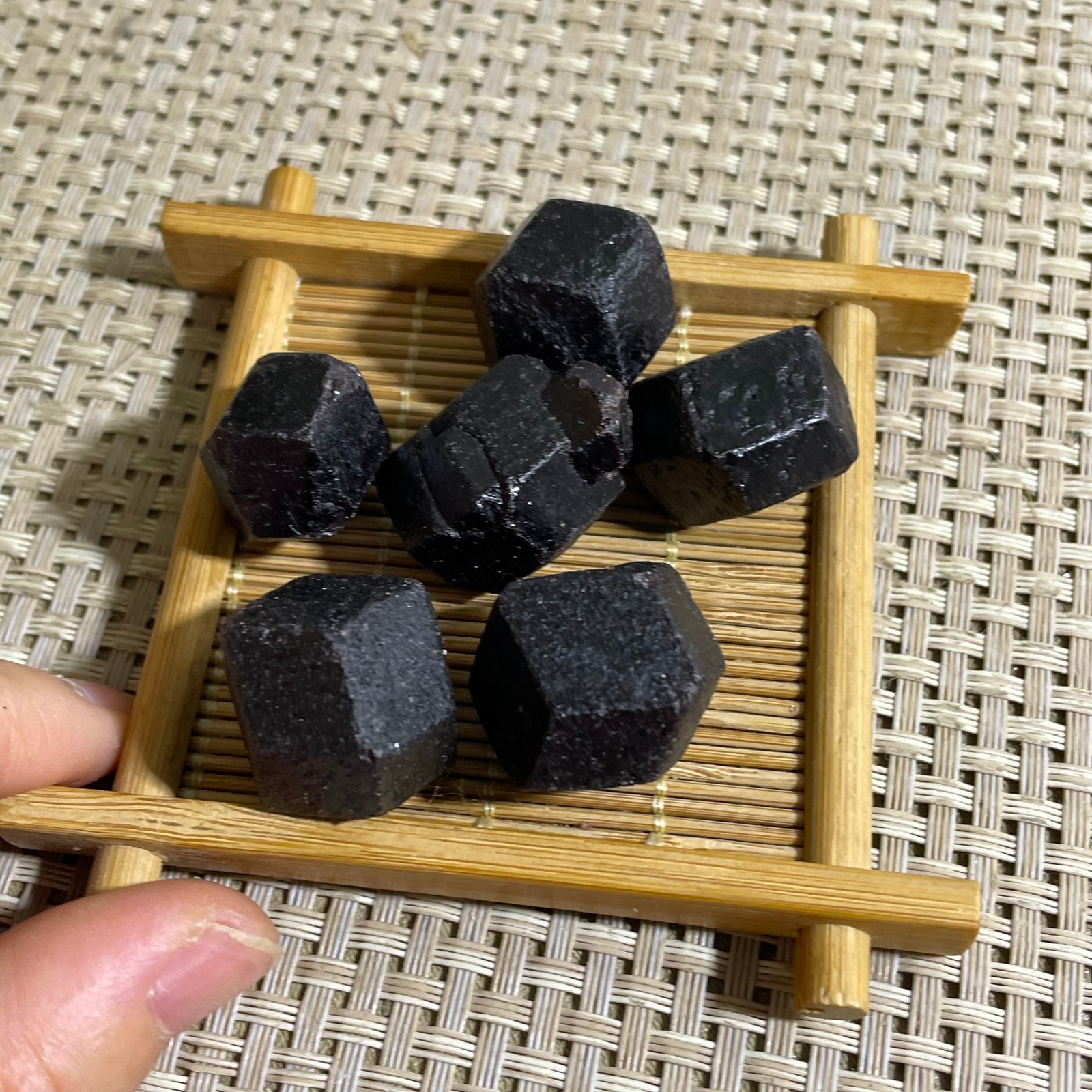 6pcs RED Garnet Crystal gemstone rough stone mineral specimen 102g