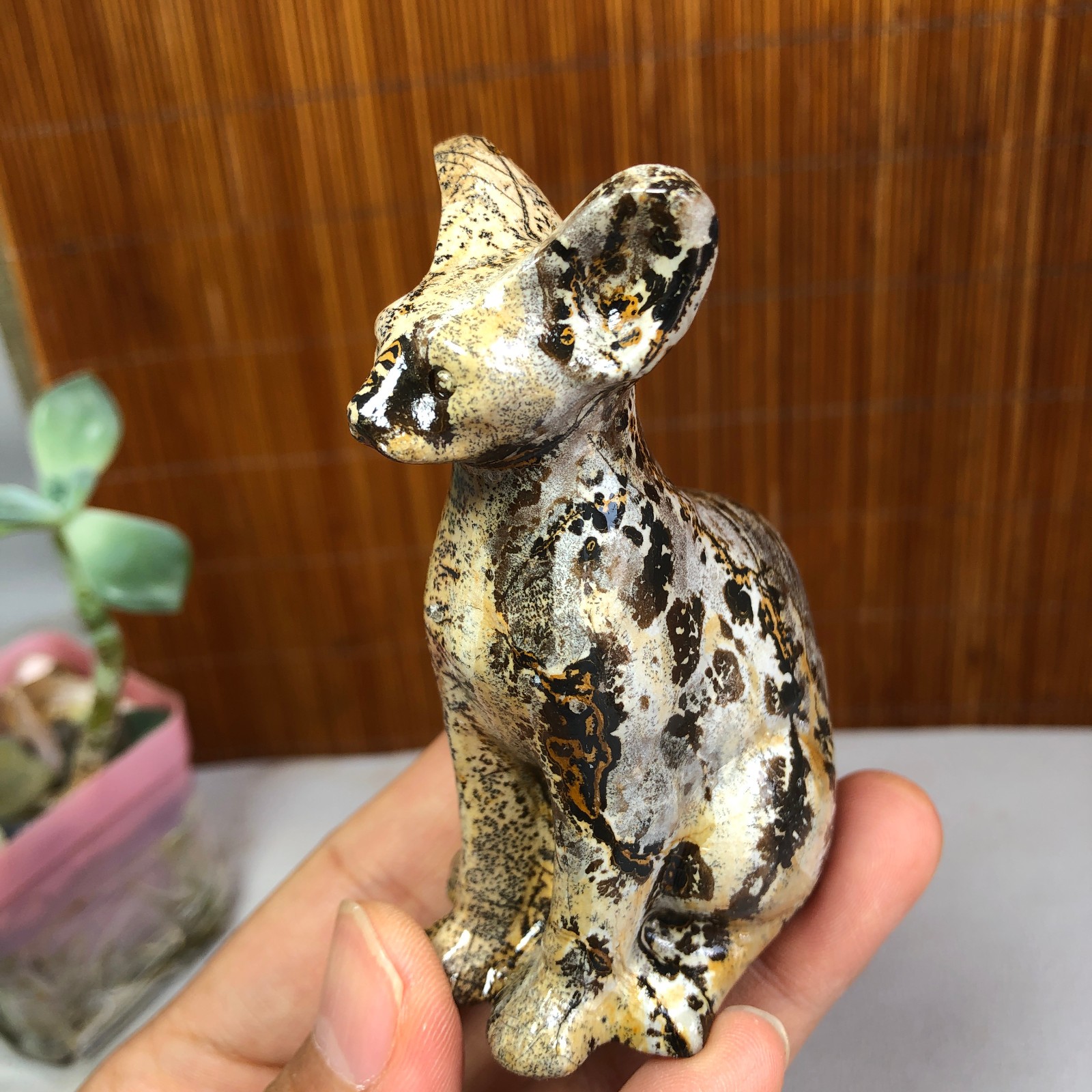 Rare Natural Traditional Chinese Painting Hand Carving Animal Model 134g g8390