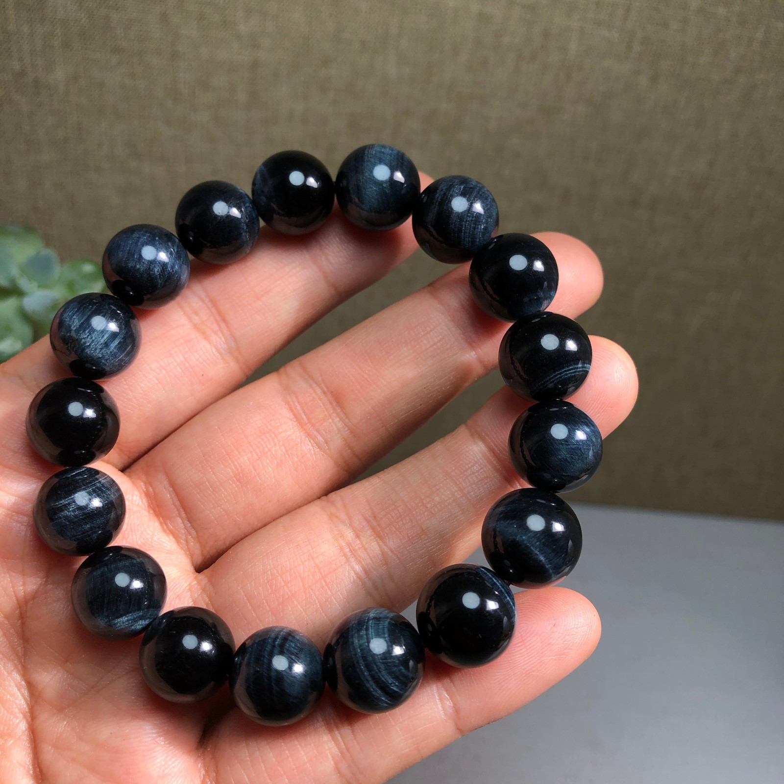 12mm Natural blue tiger eye Crystal Quartz chain beads bracelet 43g A1392