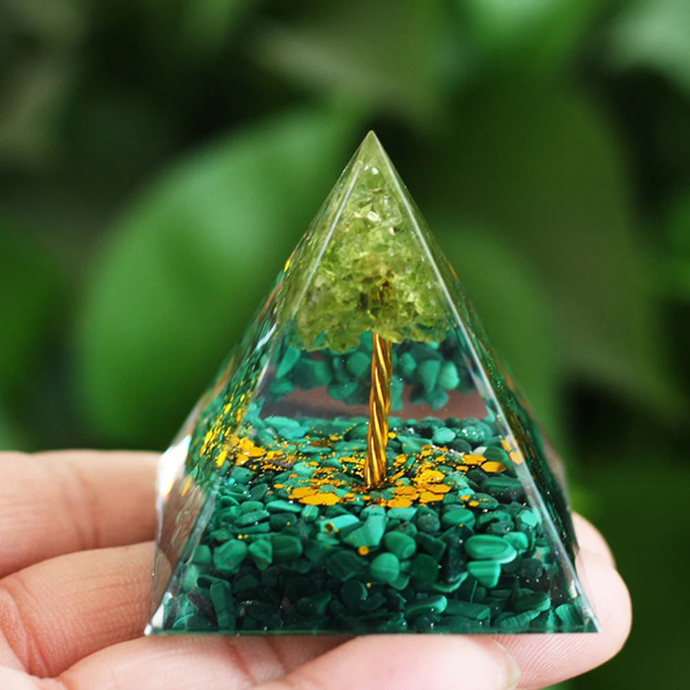 Crystal Orgone Pyramid Chakra Reiki Healing Meditation Orgonite Energy Stone