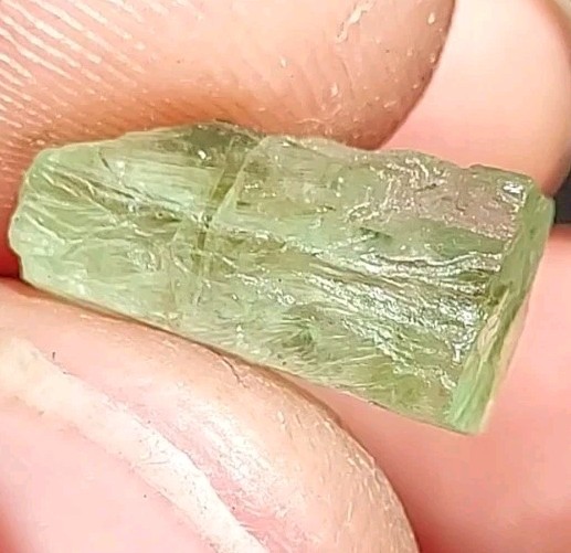 RARE UNUSUAL GREEN DT EMERALD FROM ETHIOPIA