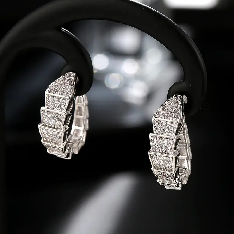Women’s Fashion Jewelry Silver Rhinestone 3/4″ Hoop Earrings A pair