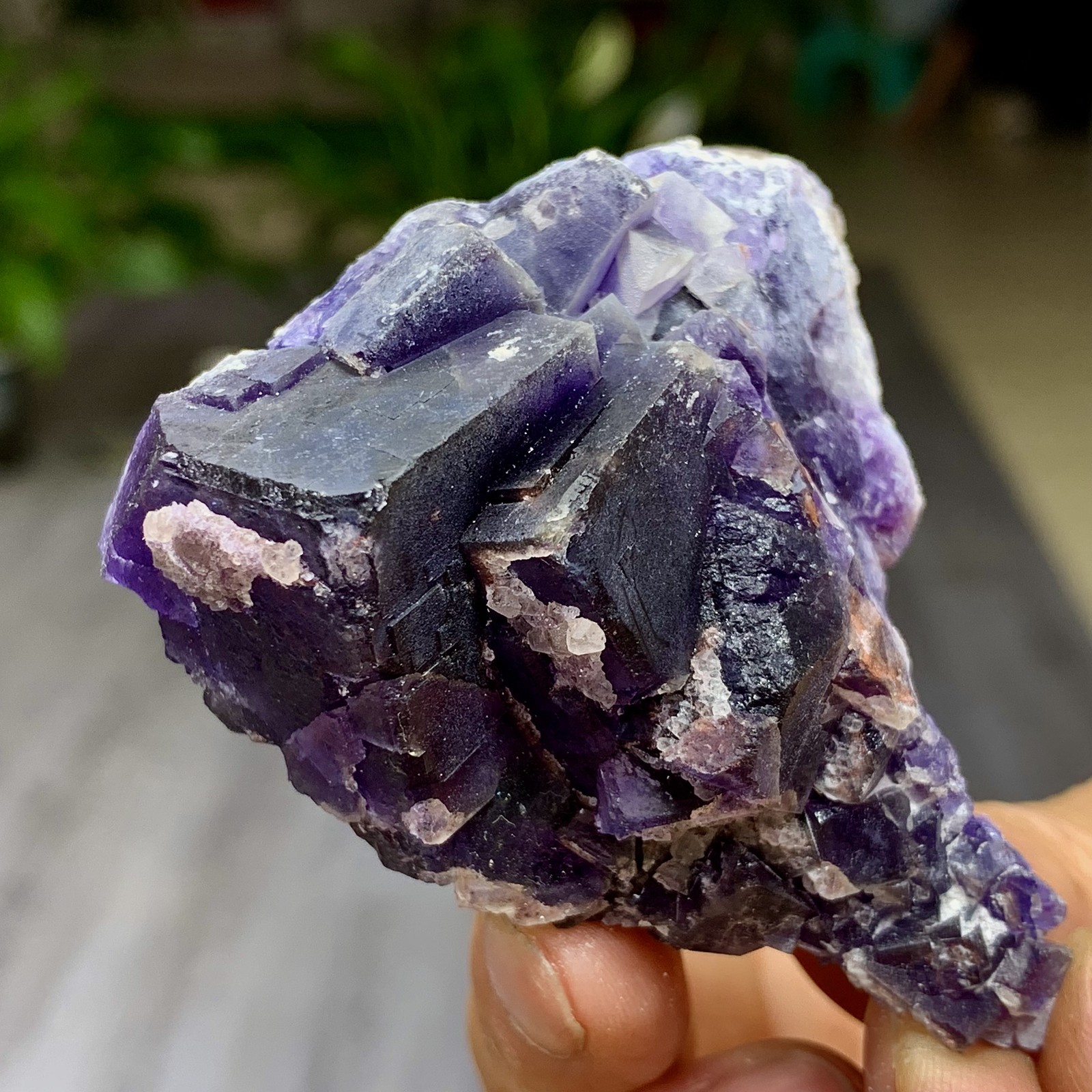 100G Rare transparent purple cubic fluorite mineral crystal sample/China