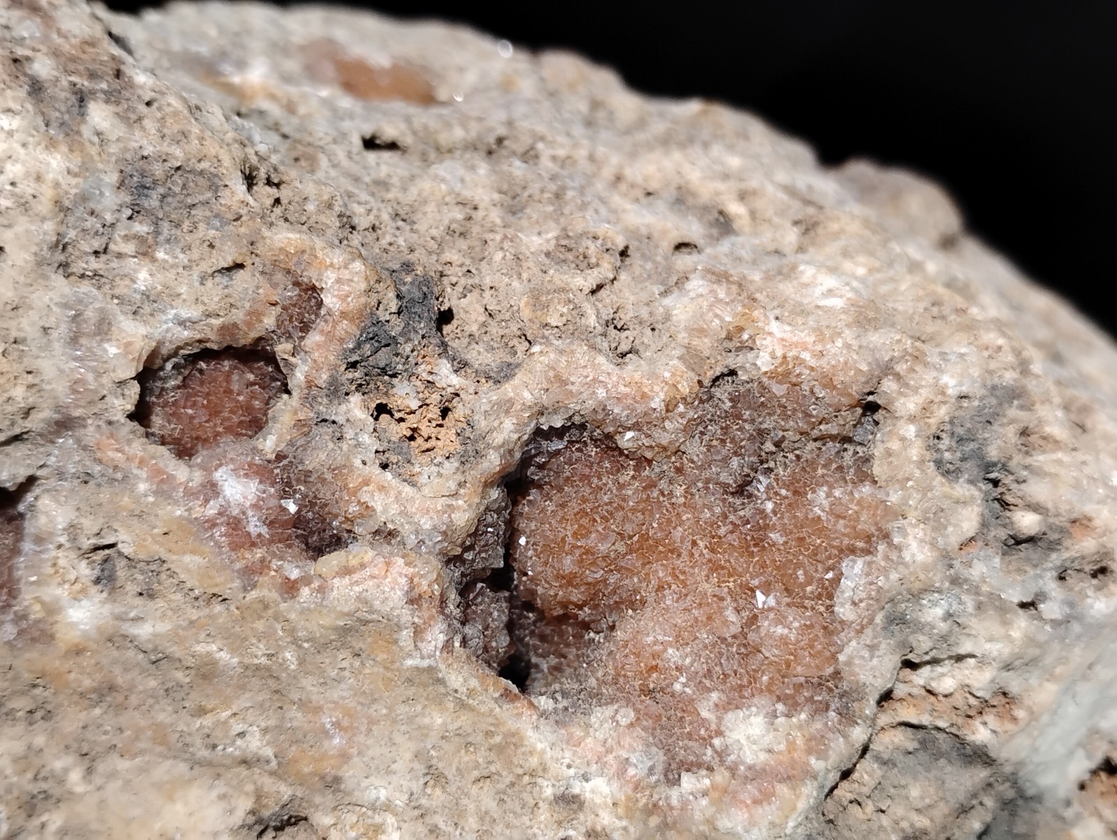 Stunning Extra Large Missouri Druze Quartz Specimen – Valle Mines