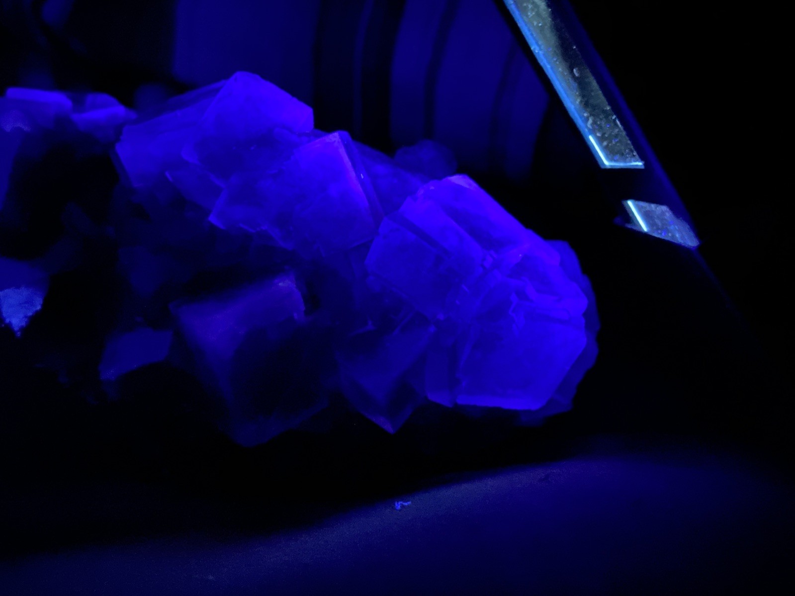 662g Solid Color Change Fluorite Cluster Twin Cubic Crystals UV Fluorescent