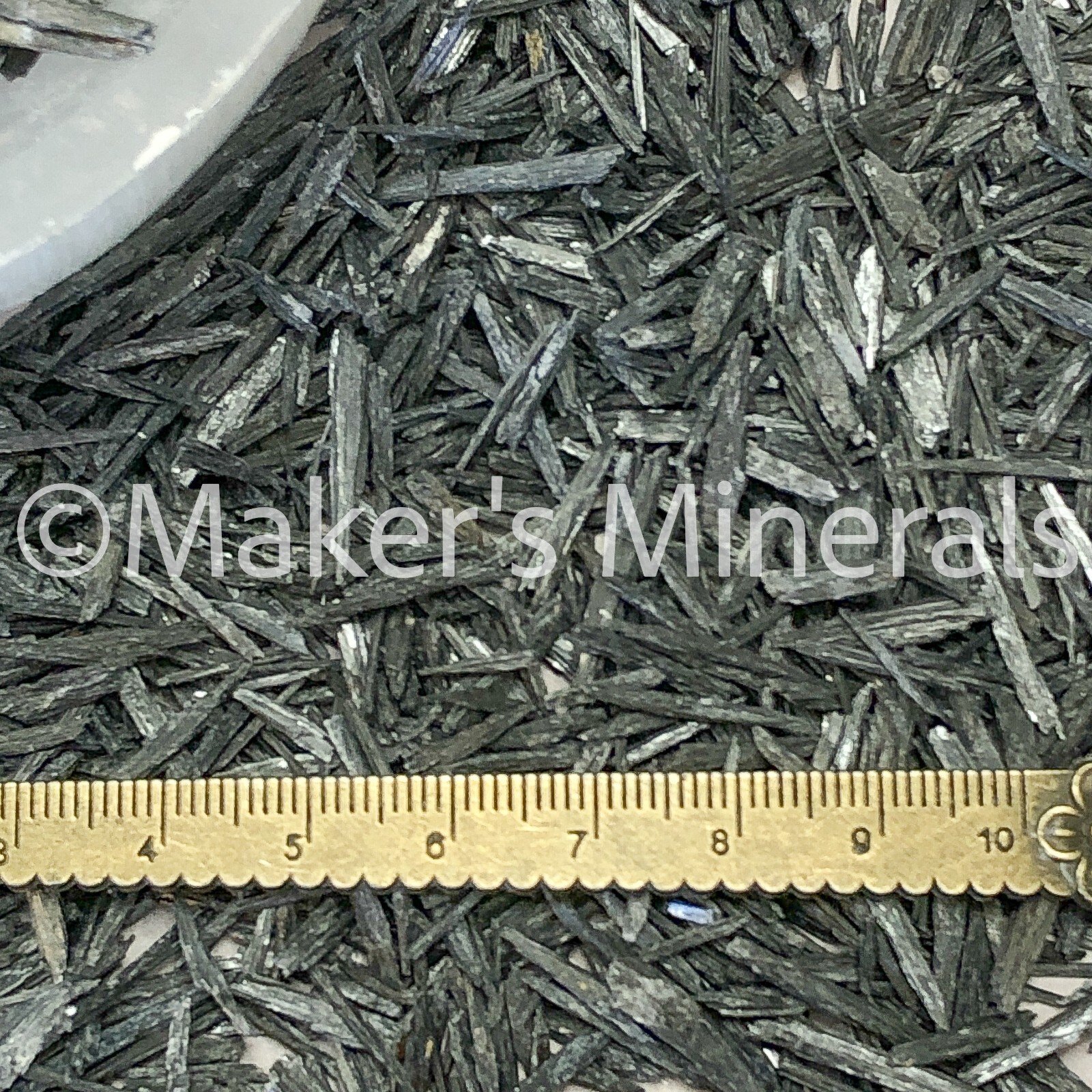 Crushed Black Kyanite Blades, Width 2-4mm, Length 1-3cm for Orgone, Resin Art