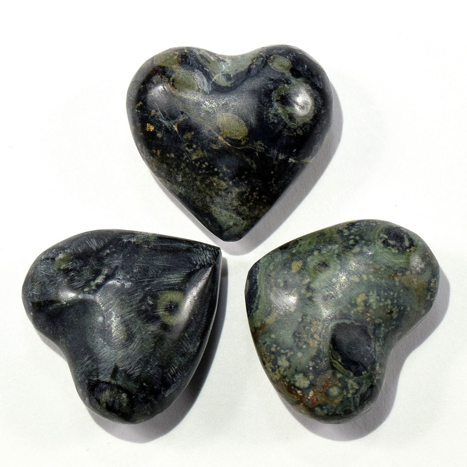 28mm Crocodile Eye Kambaba Jasper Heart Green Black Crystal Mineral – Madagascar