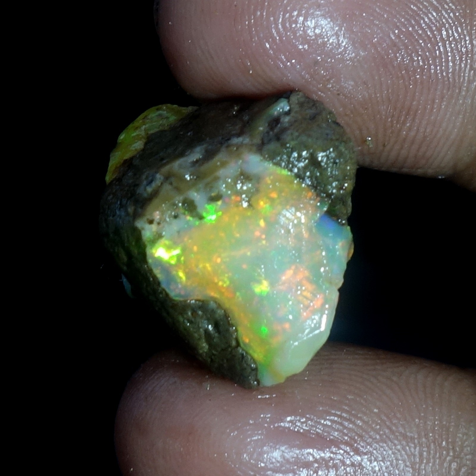 AA+ Ethiopian Oli Opal Rough Entreated Welo Opal Multi Fire Color Flash 23.80Cts