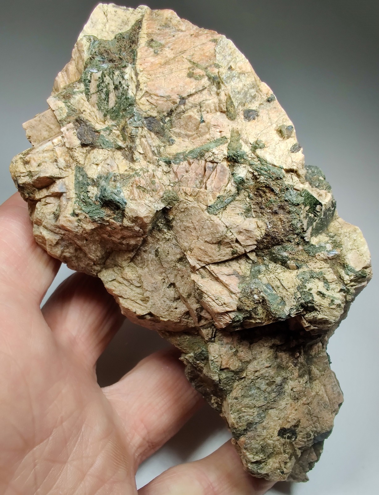 Aegirine crystals on Anorthoclase Feldspar. Stettin, Wisconsin. 574 grams.