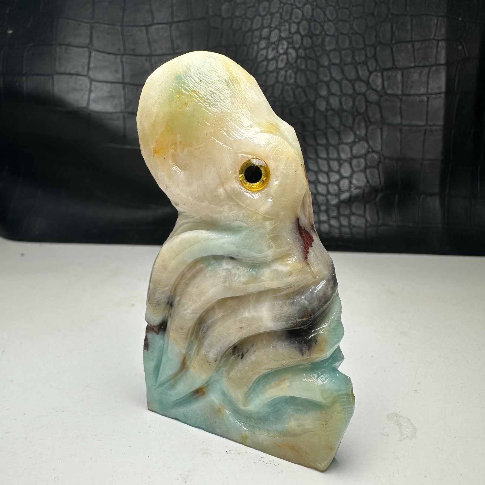 Natural Crystal Mineral Specimen. Amazon Stone. Hand-carved Octopus .Statue.BL