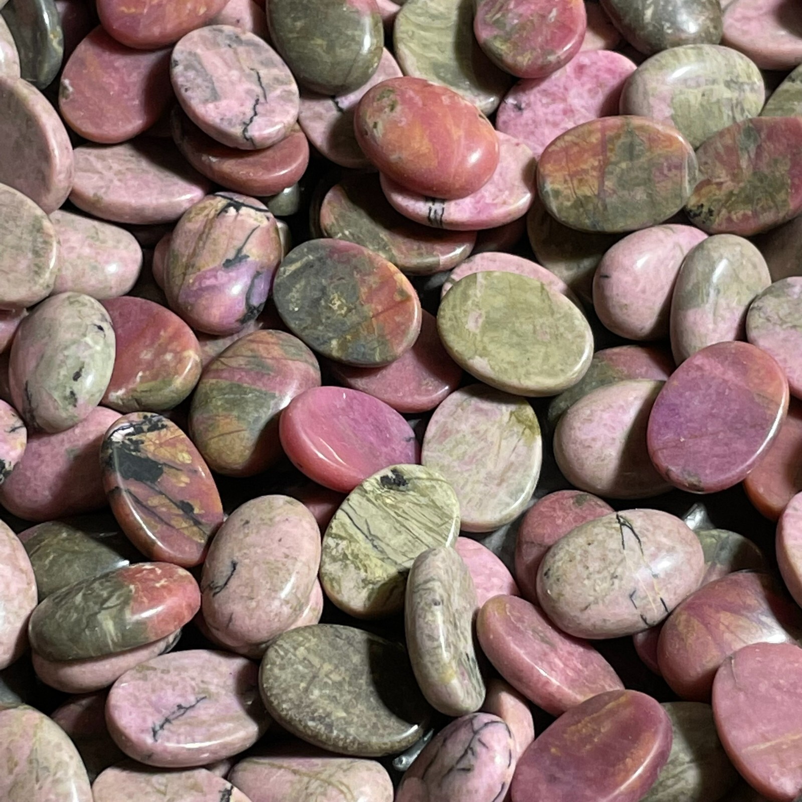 10pcs 18mm Natural Rhodonite Quartz crystal Oval Cabochon Loose Gem stone random