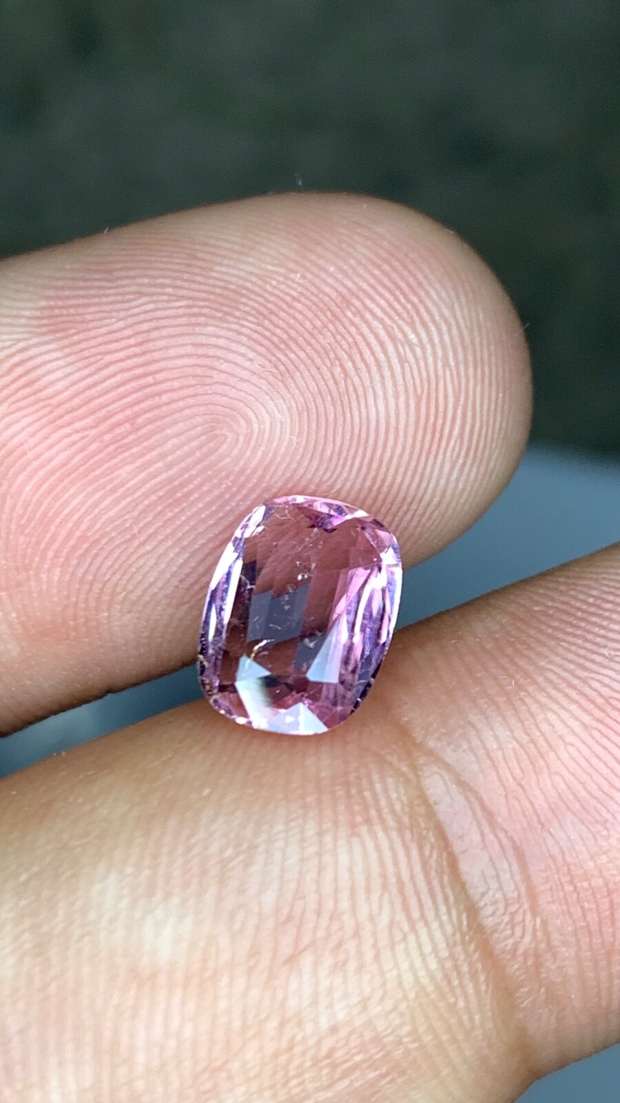 1.65 Ct Rare Natural Colour‑Change Gemstone – Pink to Golden Cut Stone from Afg