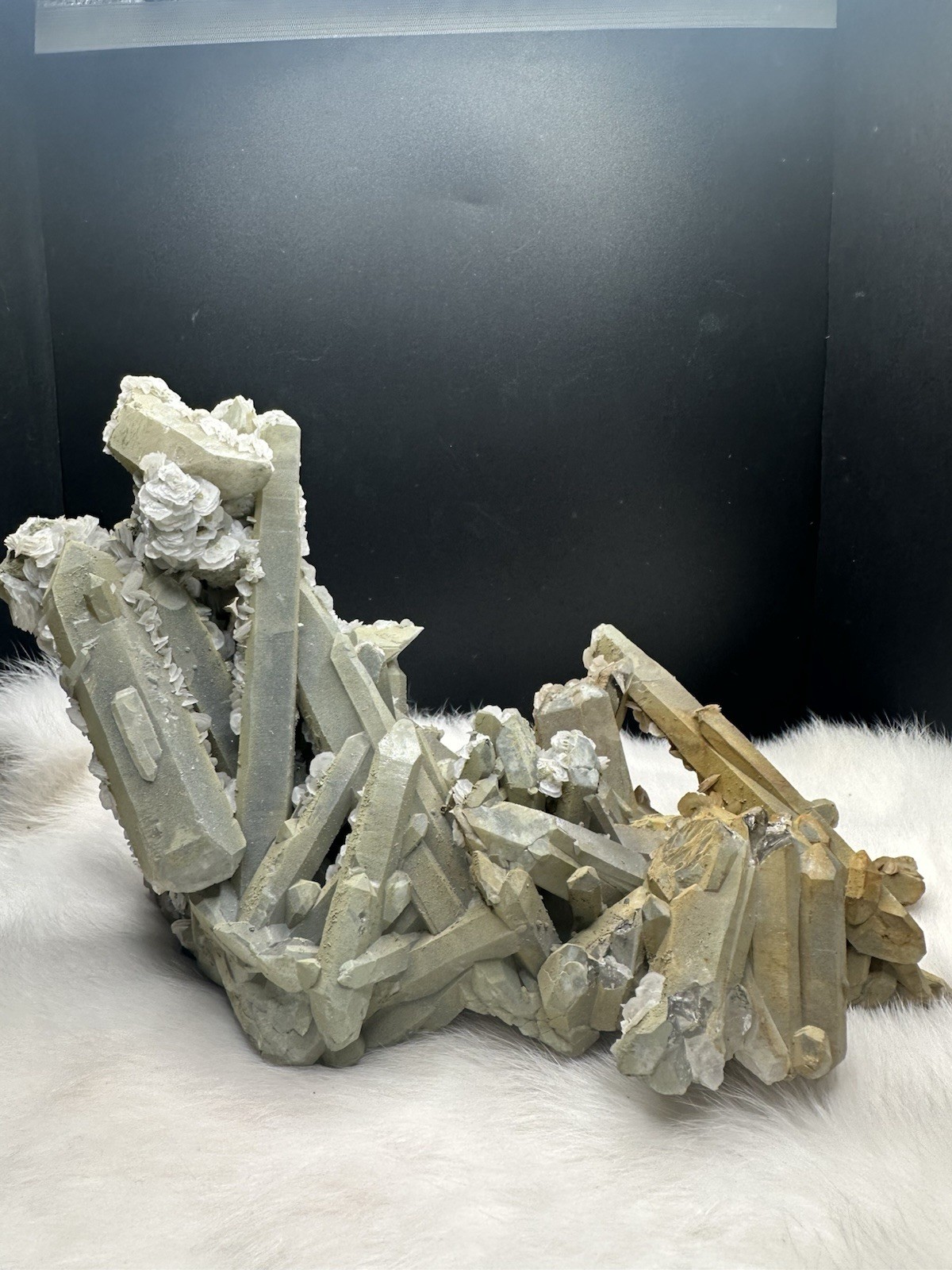 Green Quartz cluster