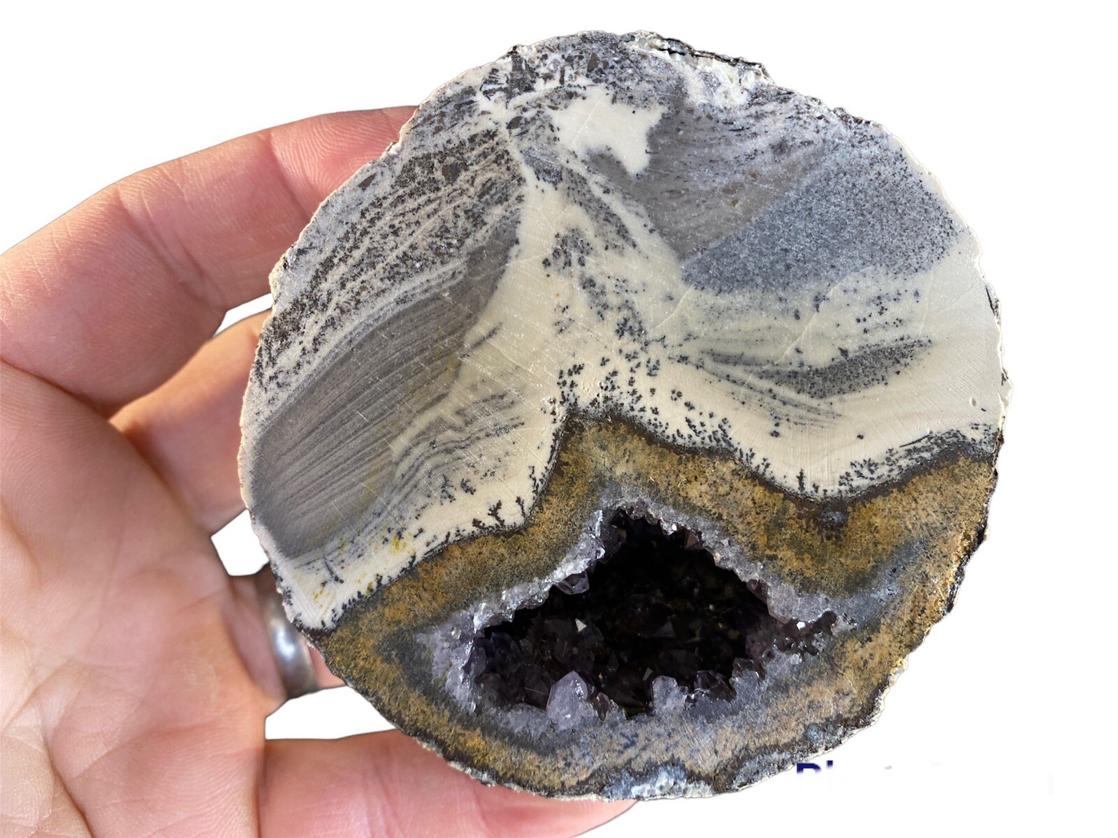 Deluxe Gift Pack – 10 Break Your Own Quartz Geodes Plus 5 Sliced Geode Halves