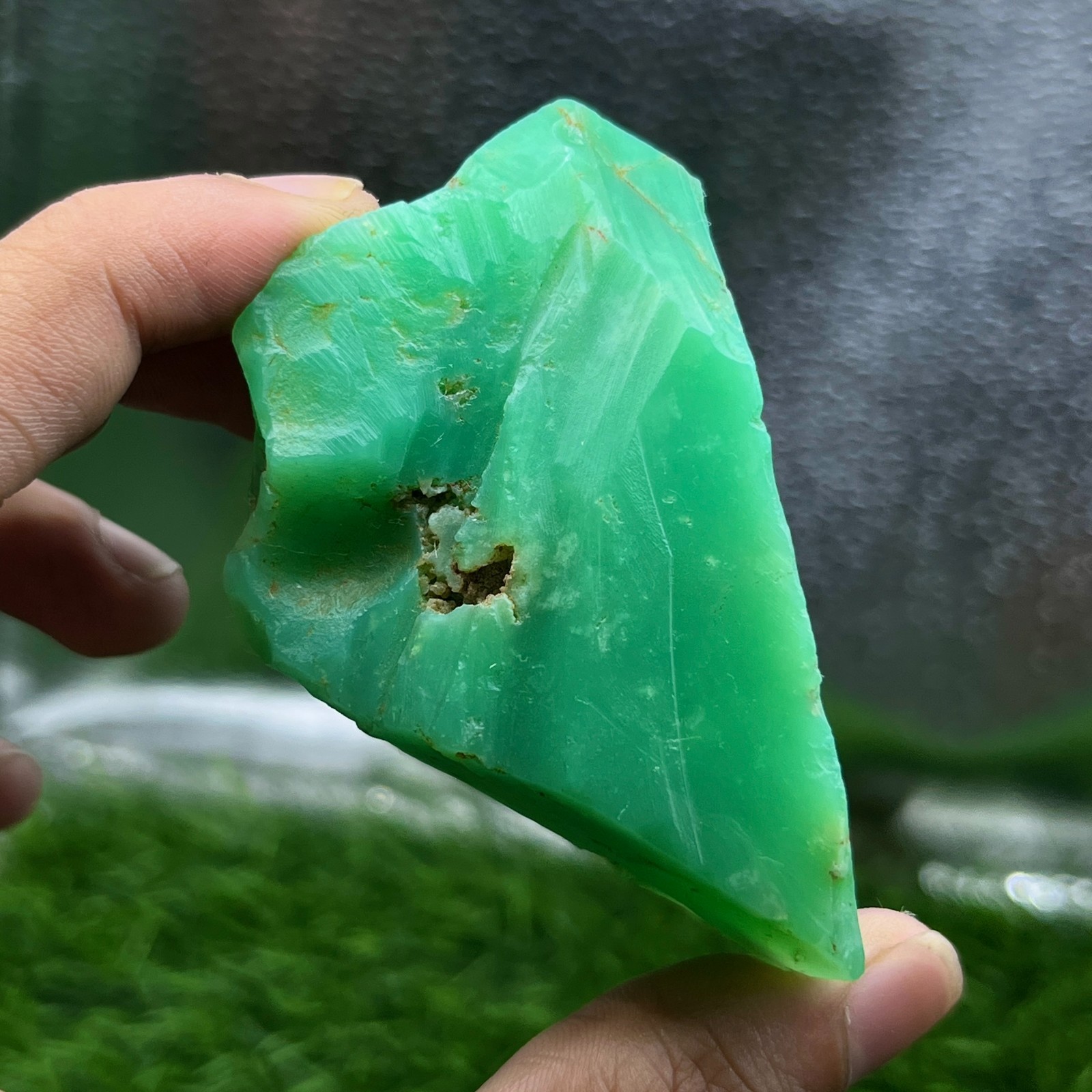 Rare Green Chrysoprase Rough Stone 639Ct Natural Gem Specimen Nugget