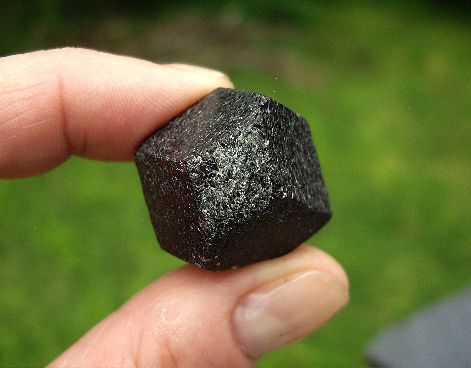 Deep Red Medium Large Garnet Crystal (Almandine ) 29.8g