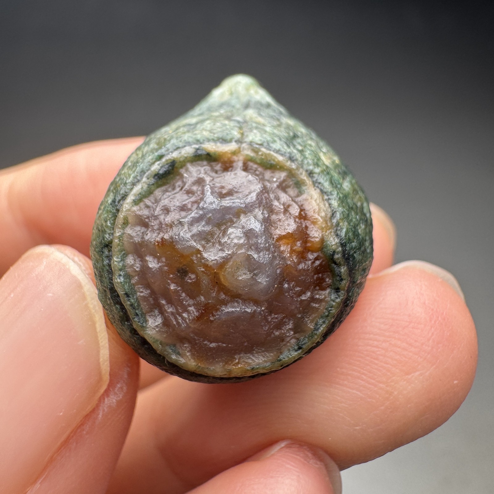 2.2cm/12.2G Raw Alxa Gobi Green Purple Single Relief Eye Agate #6693