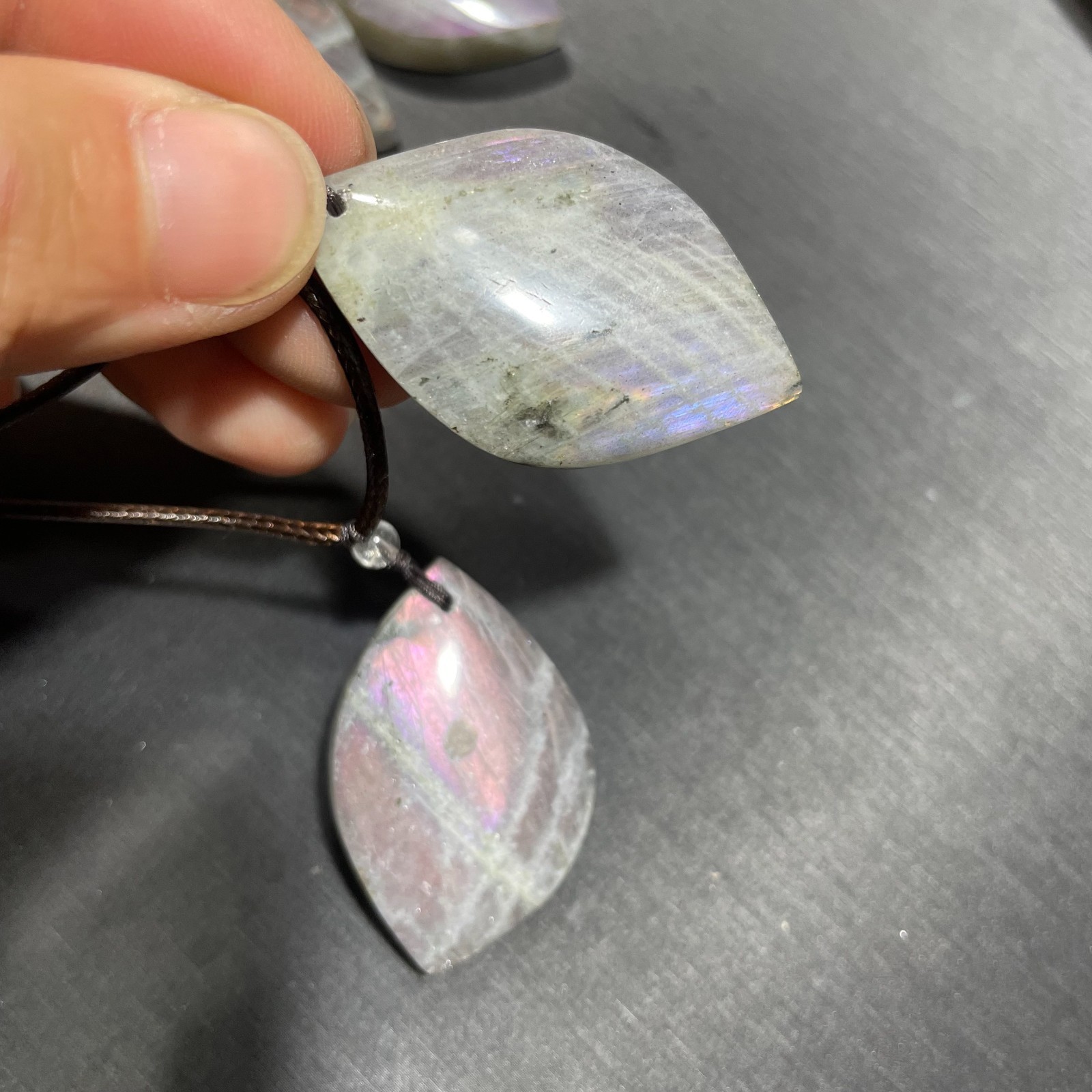 5pcs Raw NATURAL Rainbow Purple Labradorite Pendant stone Quartz Crystal