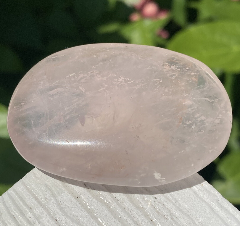 Handmade Polished PINK ROSE QUARTZ Healing Crystal Palm Stone MADAGASCAR 2.16″