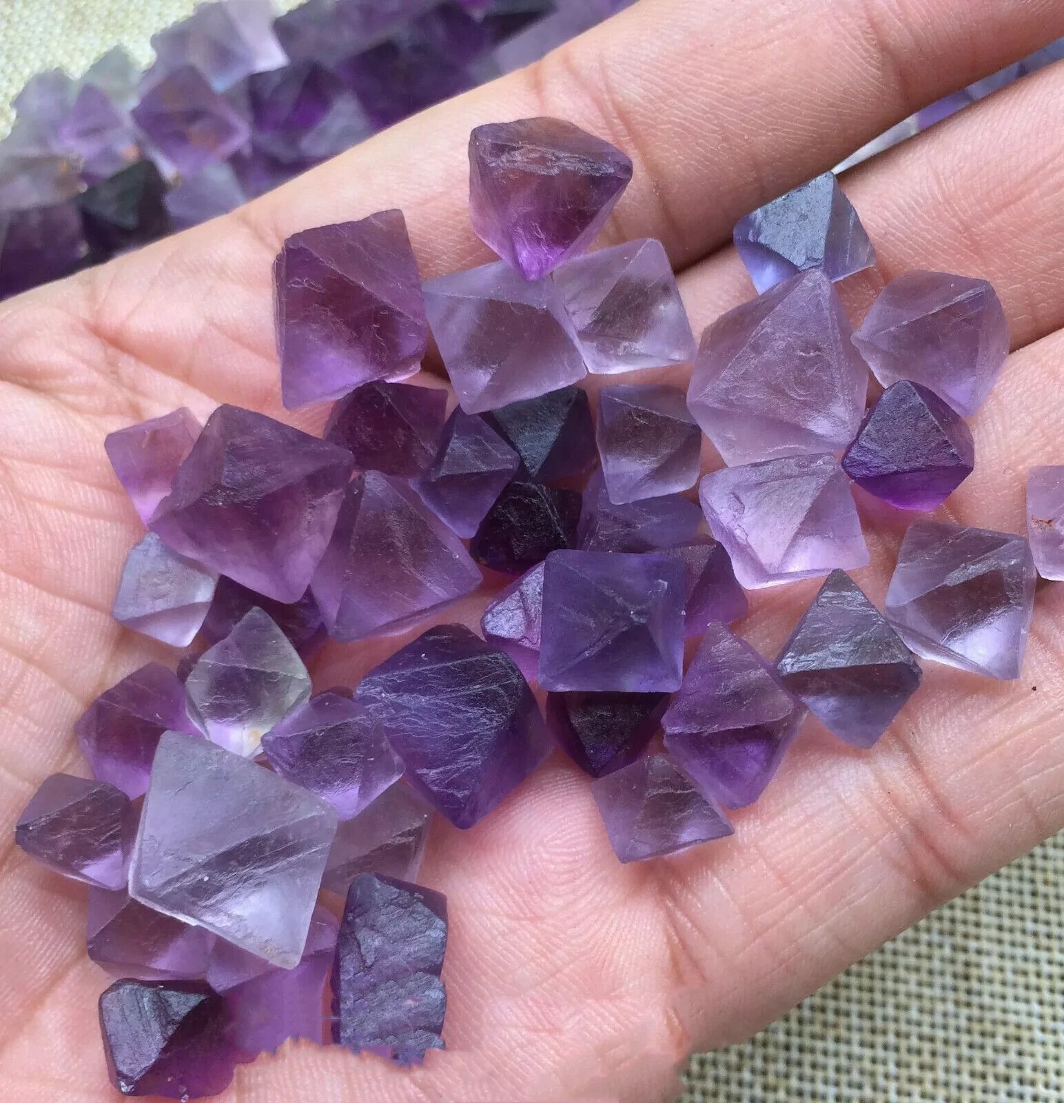 Natural Amethyst Fluorite Octahedron Crystals Healing Stone for Reiki Meditation
