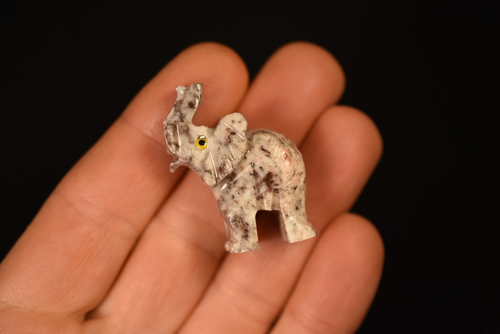 *SOAPSTONE ELEPHANT* Carving 3.8cm 13.7g Carved Natural Stone Figurine Statue