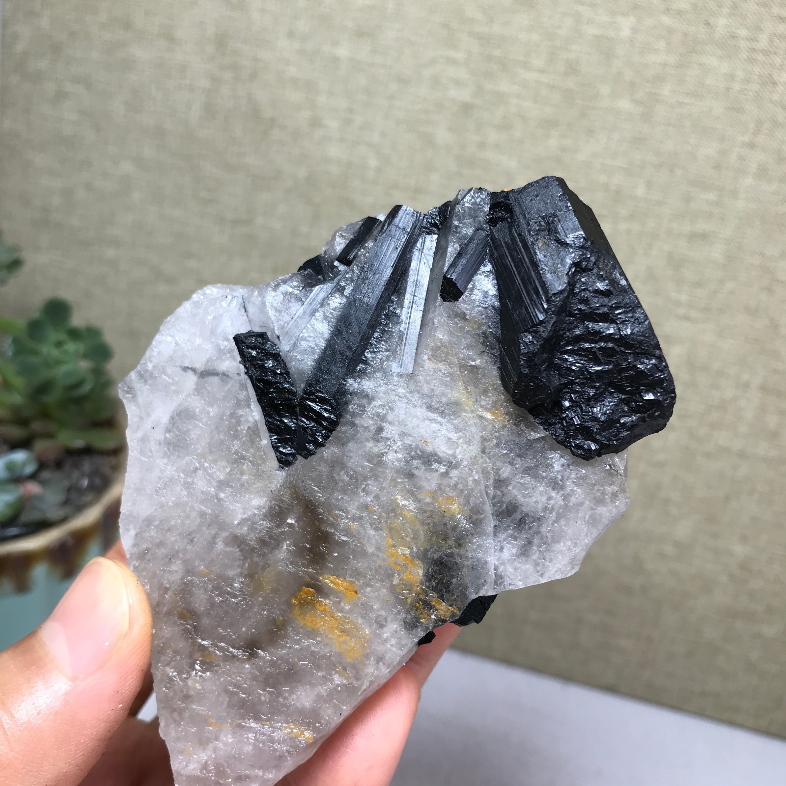 290g Natural tourmaline Crystal paragenesis gemstone original Specimen A4987
