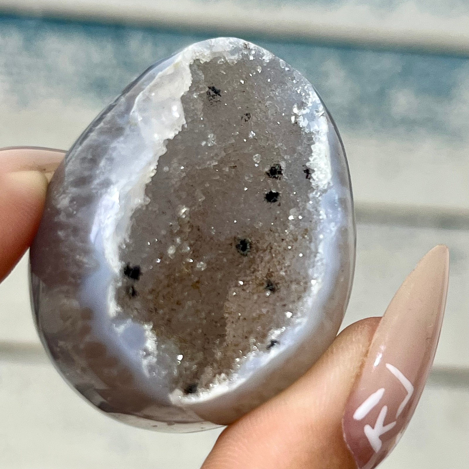 47 g Natural Crystal Agate Egg Geode Druzy Home Office Decor Display Art