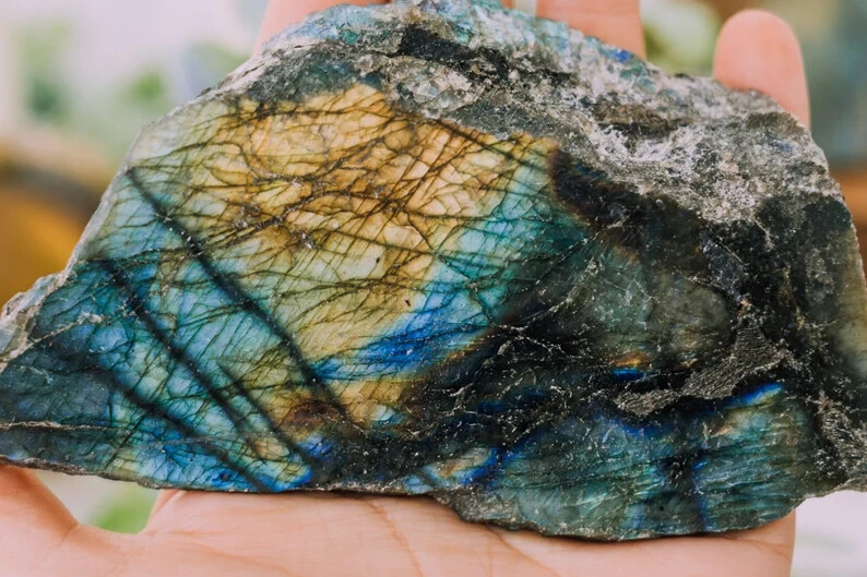 Natural Labradorite Slab, Rough Labradorite Crystals, High Flash, Labradorite