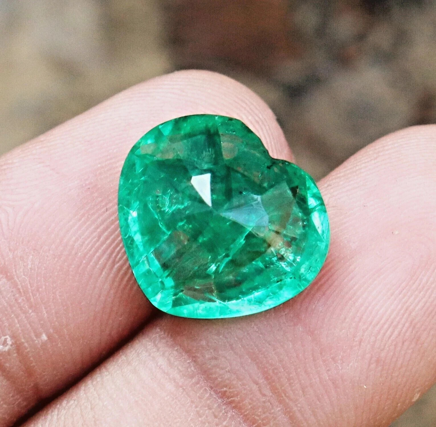9 CT Colombian Natural Green Emerald Heart Cut Certified Loose Rare Gemstone
