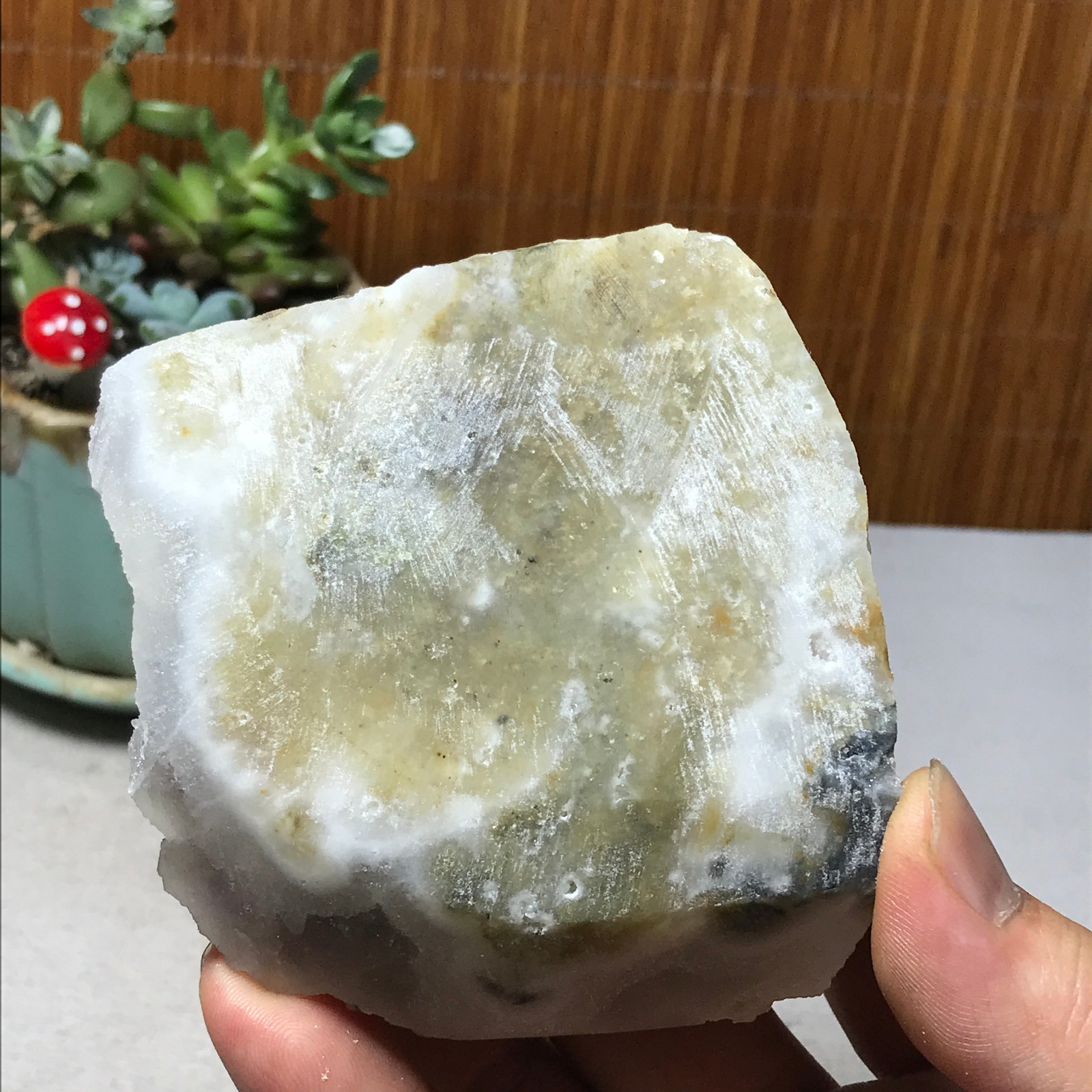 88-78-32mm Natural Light purple calcite fluorite Mineral Specimen 305g A6070