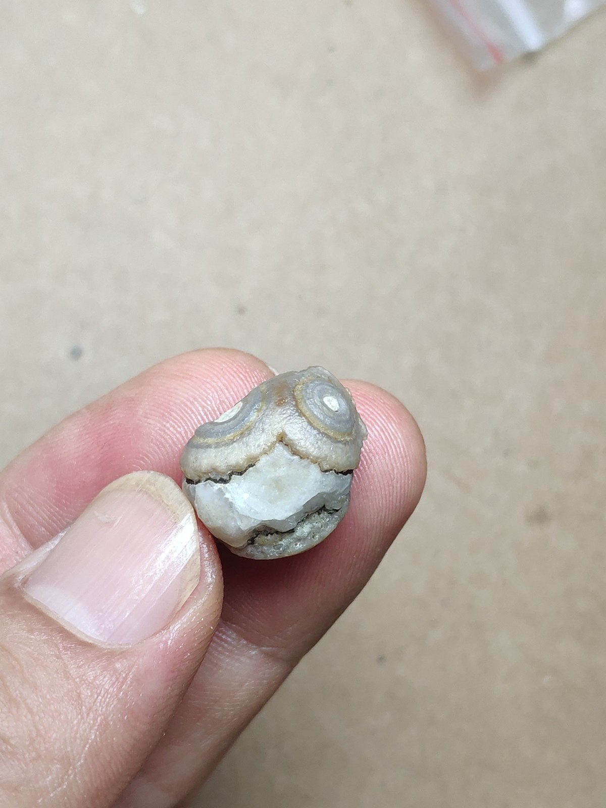 17mm Beautiful Natural agate Gobi agate eye agate cute collection