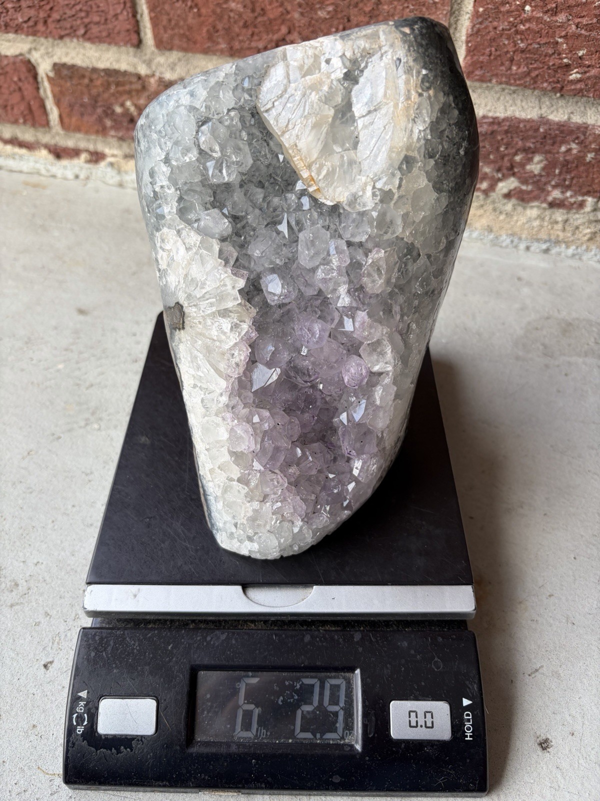 NATURAL LARGE CLEAR & LIGHT PURPLE AMETHYST GEODE – LARGE POINTS – OVER 6 POUNDS